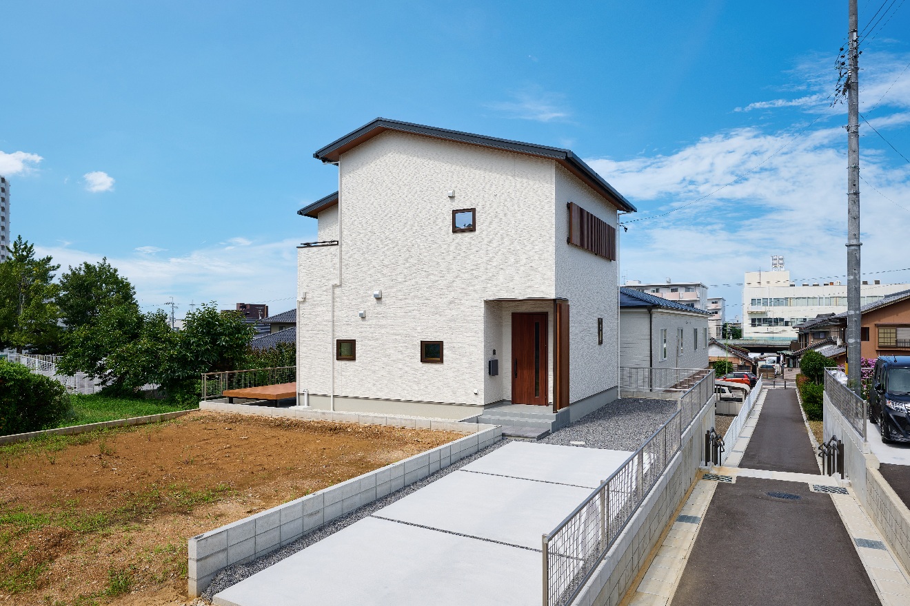 白を基調としたシンプル＆上品な家