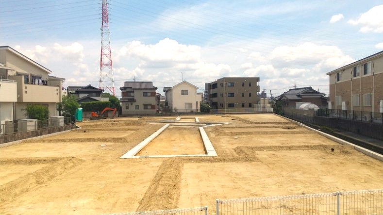 安城市二本木町　住宅用地　完成近く