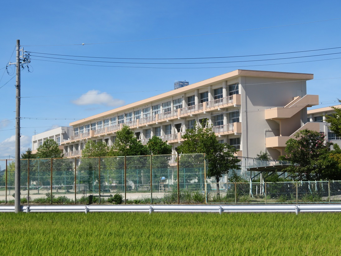 二本木小学校
