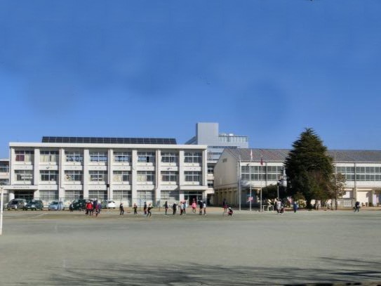 前山小学校